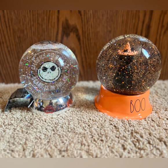 Unlisted Halloween + Barbie - Picture 3 of 8